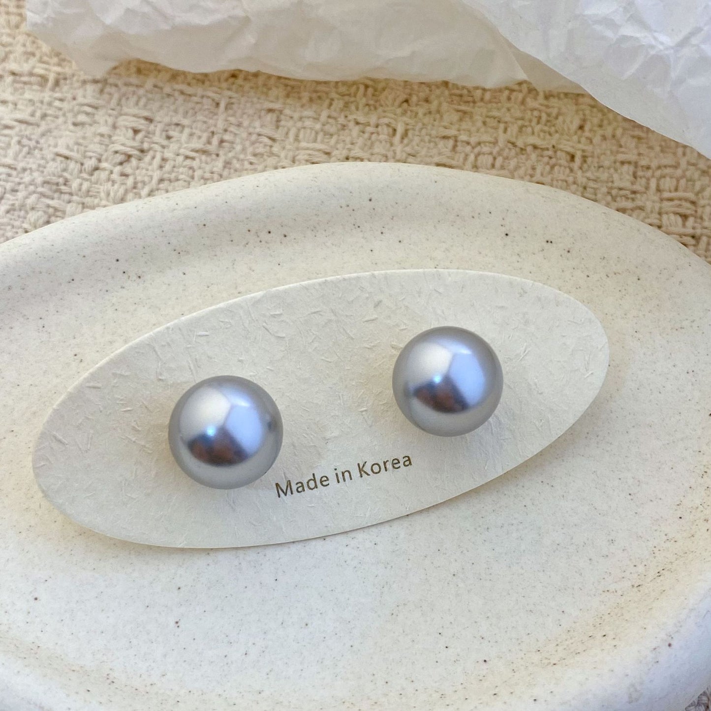 Women's French Glass Pearl Perfect Circle Strong Light For Trendy Luxury Stud Earrings