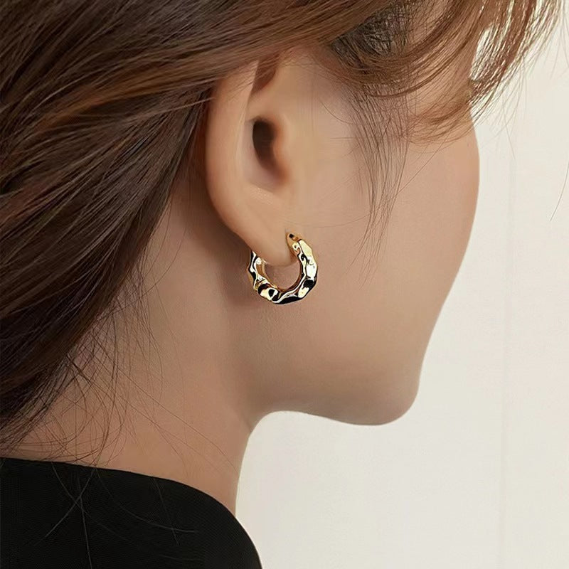 Women's Design Simple Pleated Texture Personalized Clips Fashion High Ear Buckle