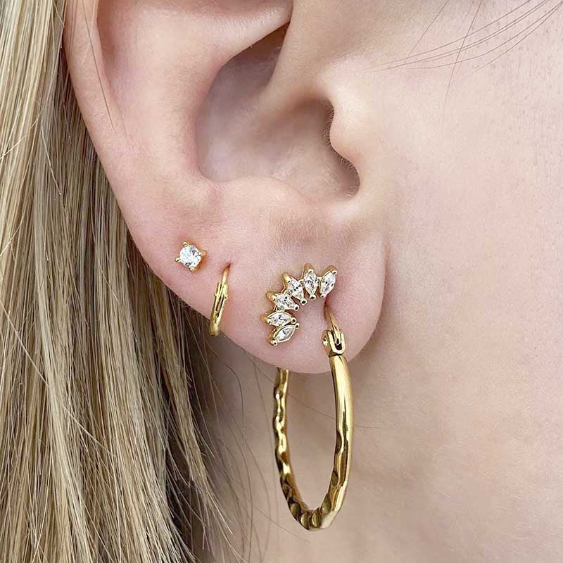 Needle Light Luxury Color Six Stone Retro Minority Design Refined Stud Earrings