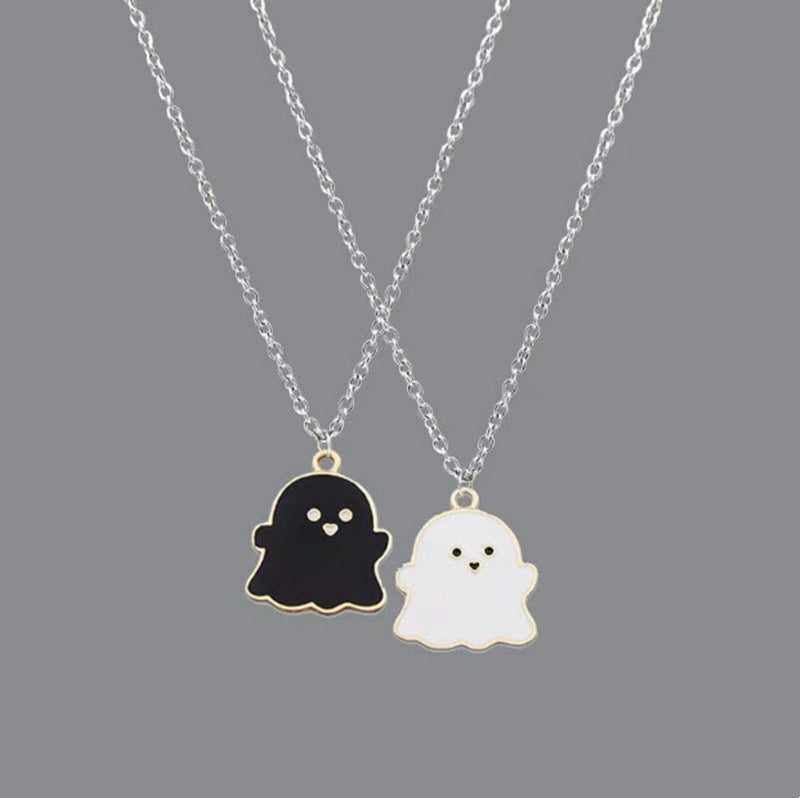 And White Ghost Sweet Cool Creative Necklaces