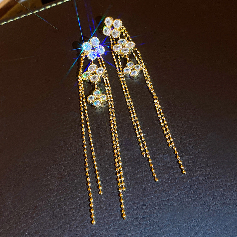 Women's Needle Inlaid Zircon Leaves Tassel Personalized Design Earrings