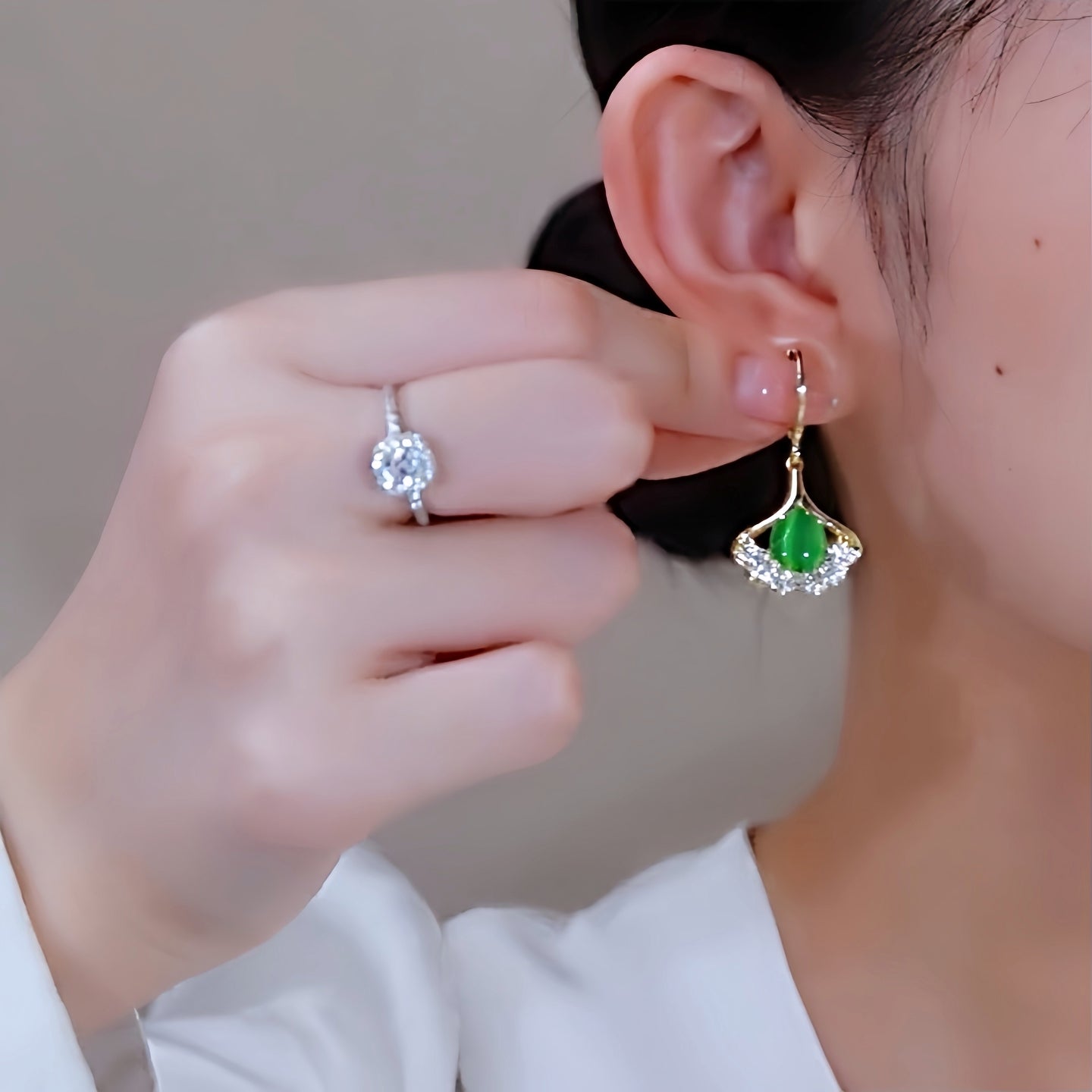 Female Temperamental Minority Design Sense Clip Light Ear Buckle