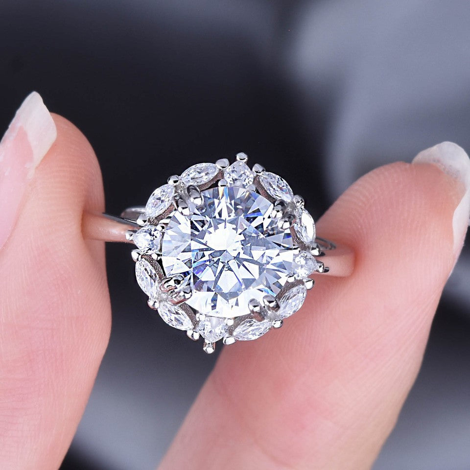 Queen Large Diamond Big Karat Simulation Moissanite High Carbon Entry Rings