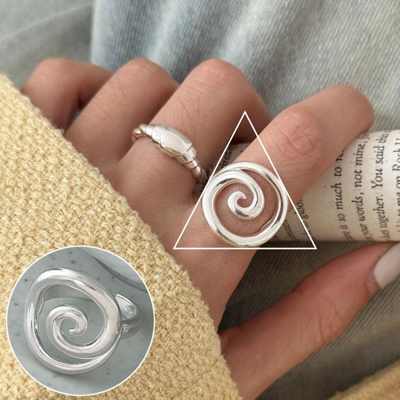Women's Style Temperament Water Drop Retro Stylish Rings