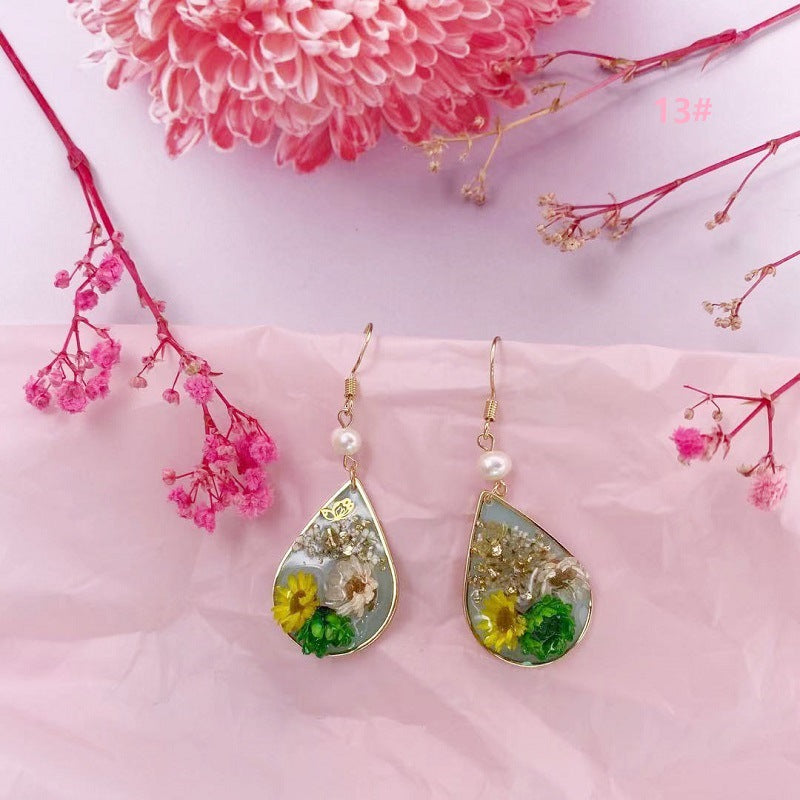 Women's Dried Flower Fresh Real Gold Foil Stud Earrings