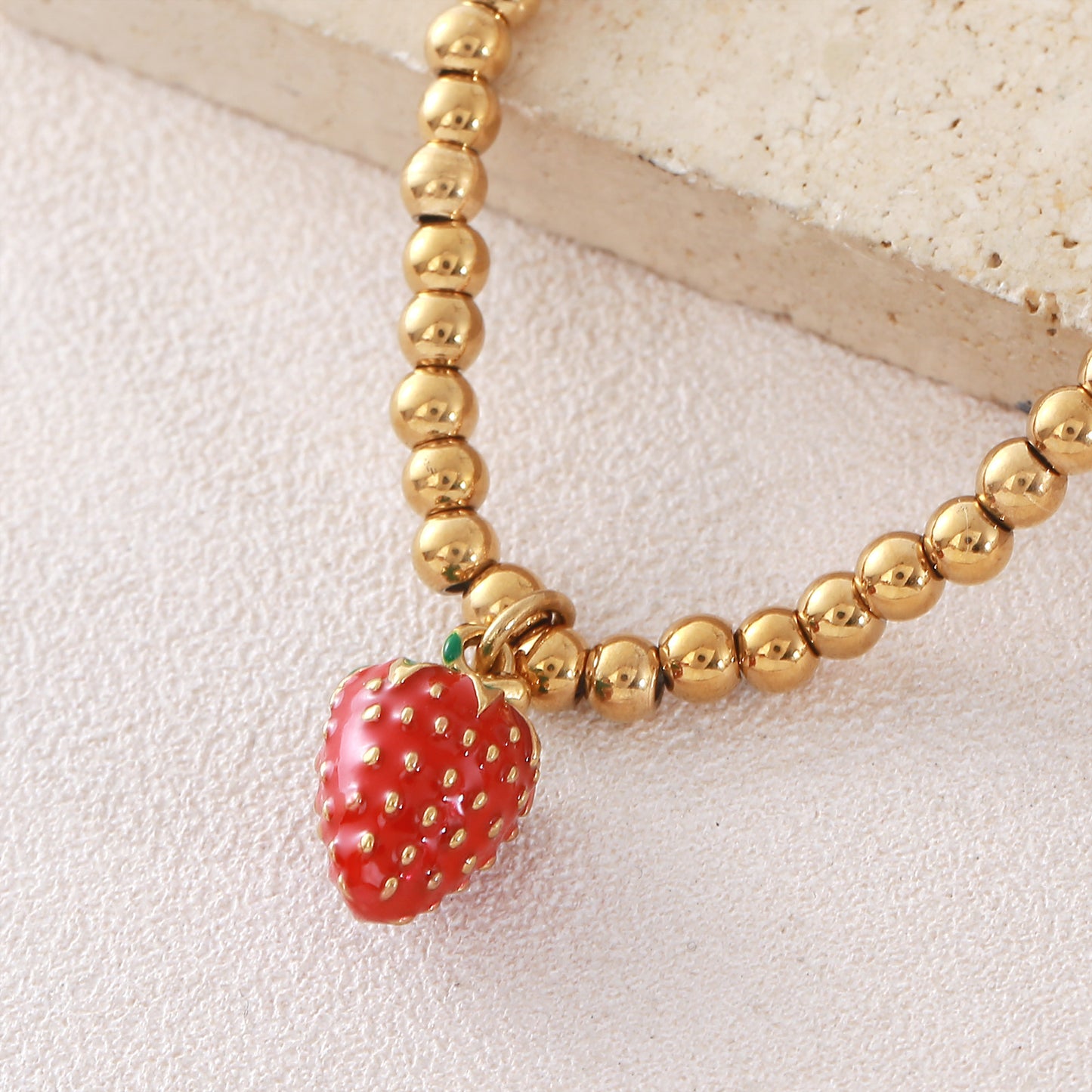 Stainless Steel Gold-plated Fruit Series Red Strawberry Beaded Fashion Bracelet