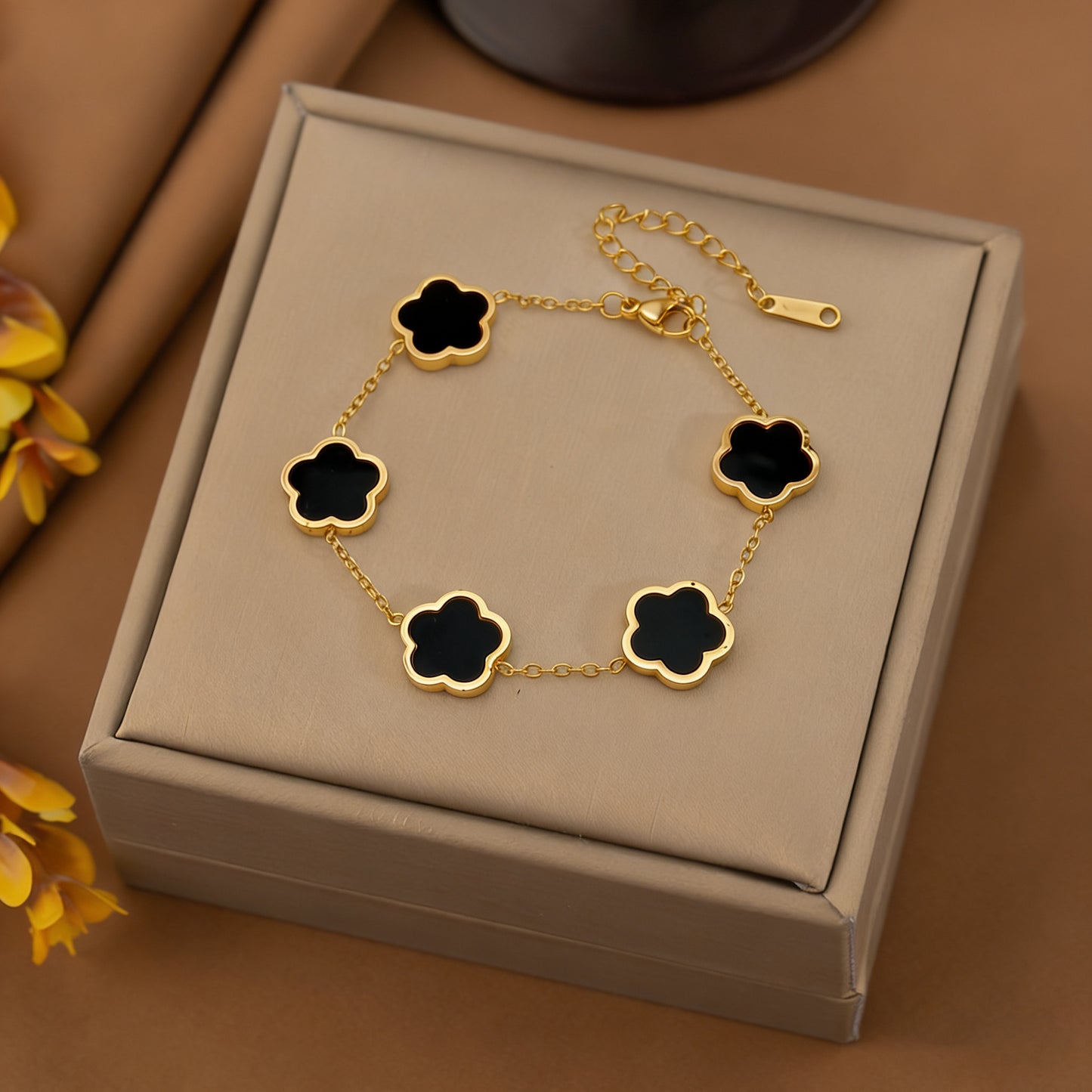 Stainless Steel Hollow Electroplated Pattern Female Bracelets