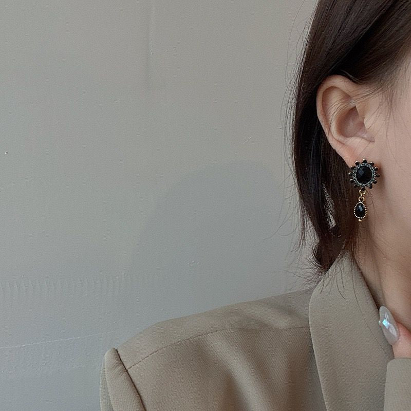 French Super Fairy Black Crystal Long Stud Earrings