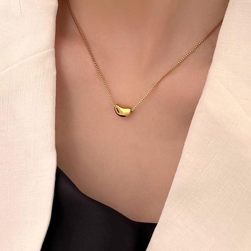 Women's Golden Bean Clavicle Chain Light Luxury Necklaces