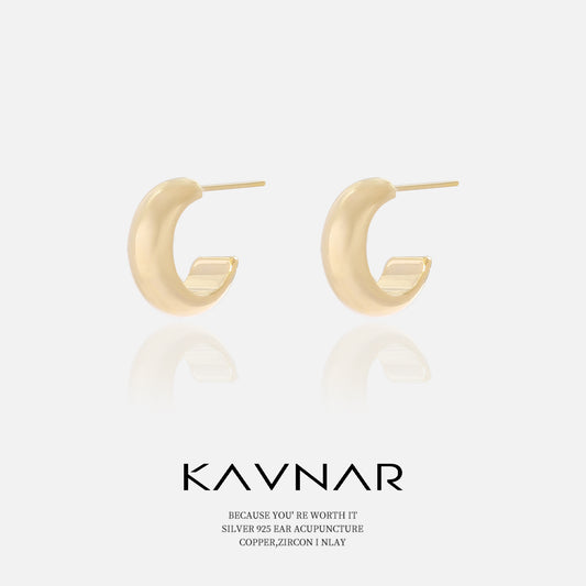 Women's Simple Glossy Shaped Sterling Sier Light Luxury Stud Earrings