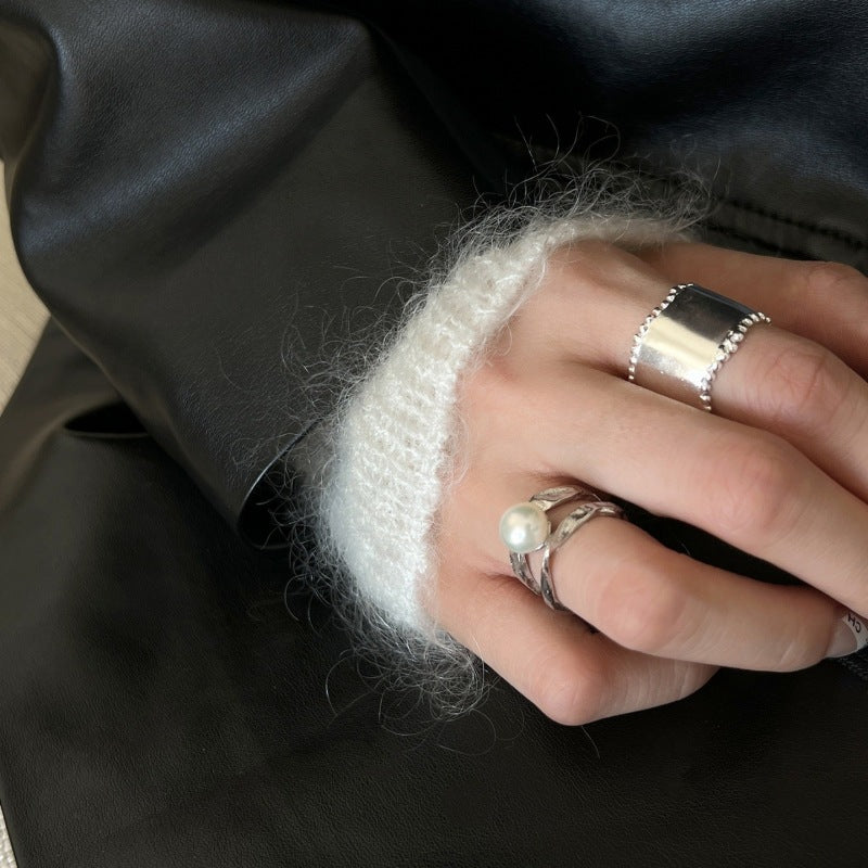 Women's Wide-brimmed Geometric Simple Cross Pearl Line Rings