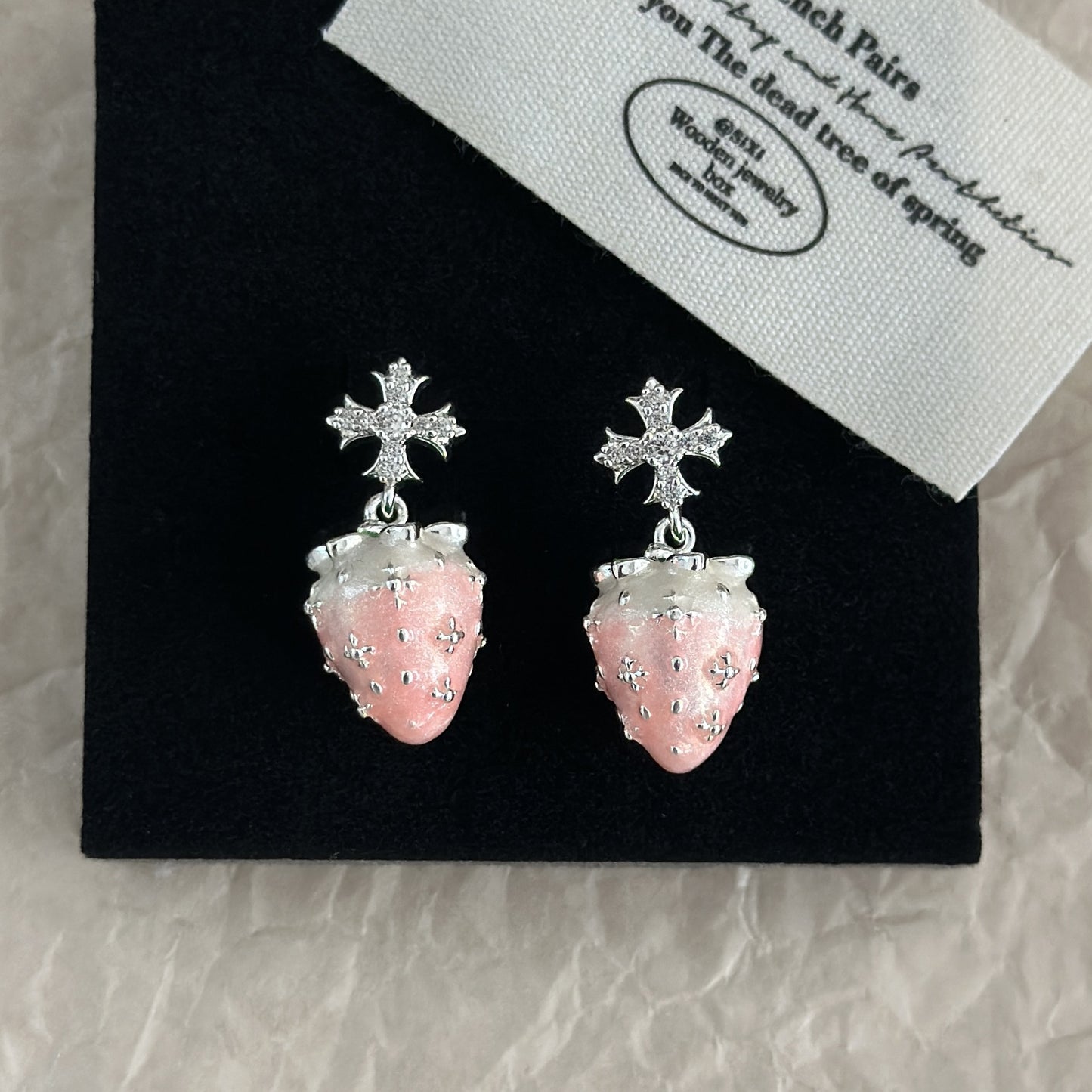 Pink Drip Glazed Three-dimensional Strawberry Female Exquisite Sweet Fashion Trend Earrings