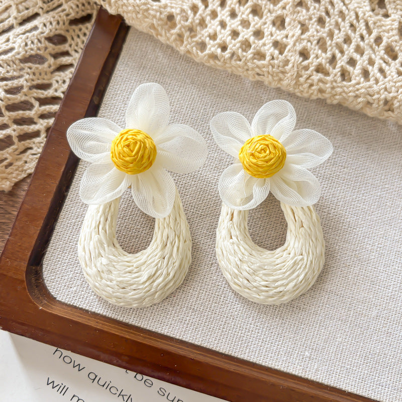Needle Seaside Fairy Pearl Artificial Flower Tassel Female Stud Earrings