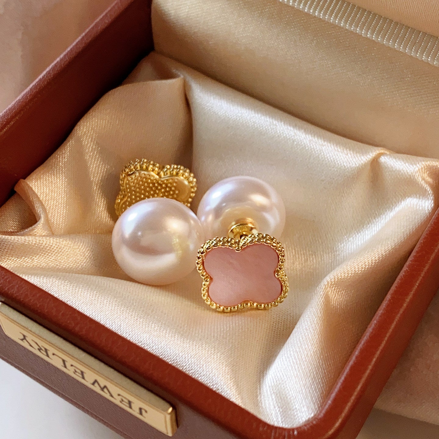 Indie Colorful Four-leaf Clover Pearl Double-sided Earrings