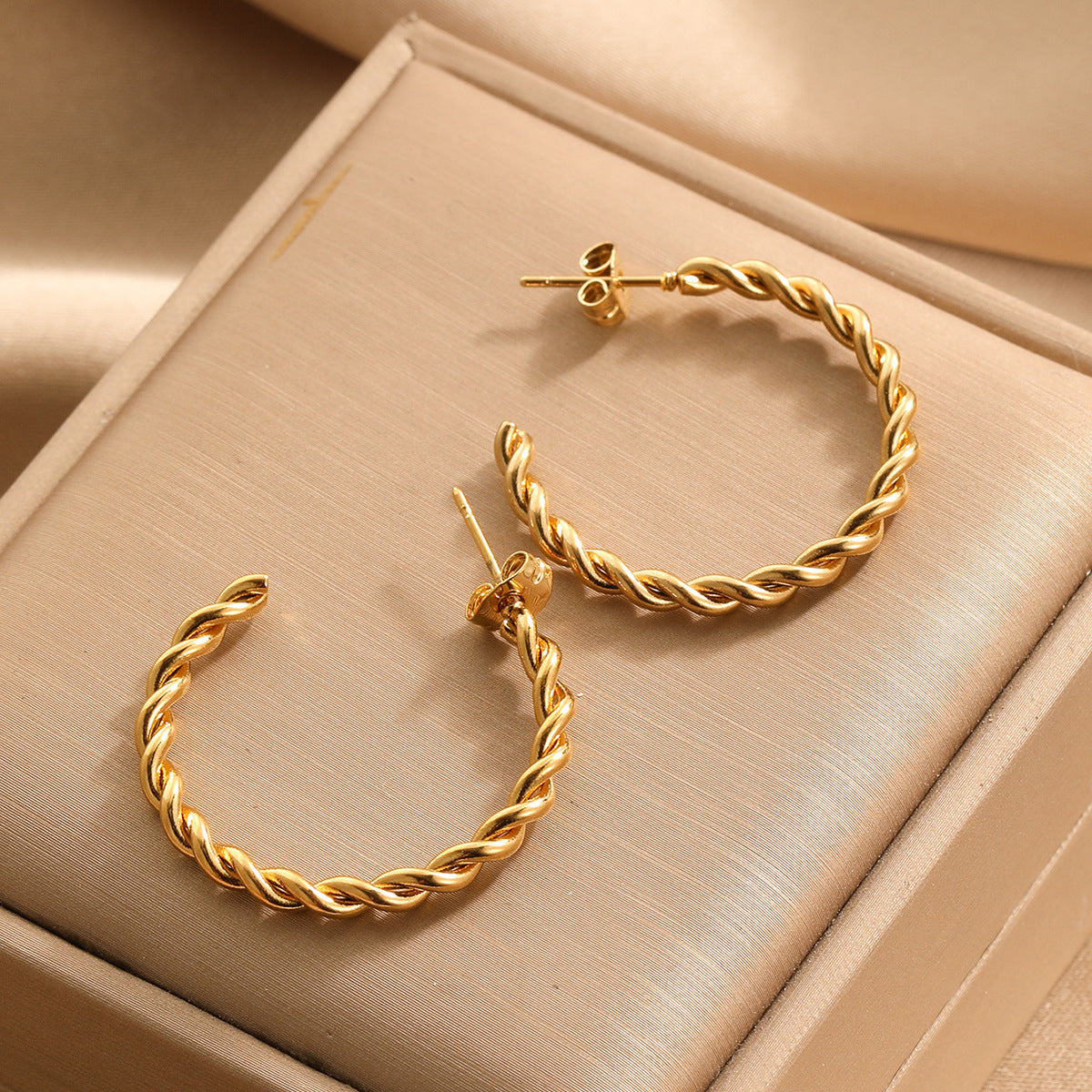 Women's Beautiful Circle Design High-grade Simple Titanium Earrings