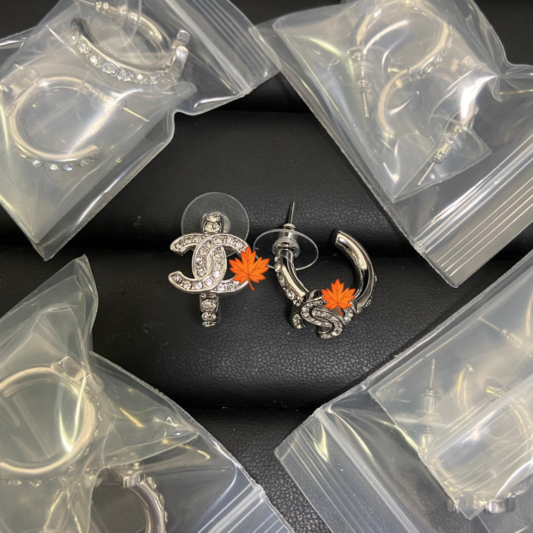 Women's Double Diamond High Version Retro Heart-shaped Bow Sier Earrings
