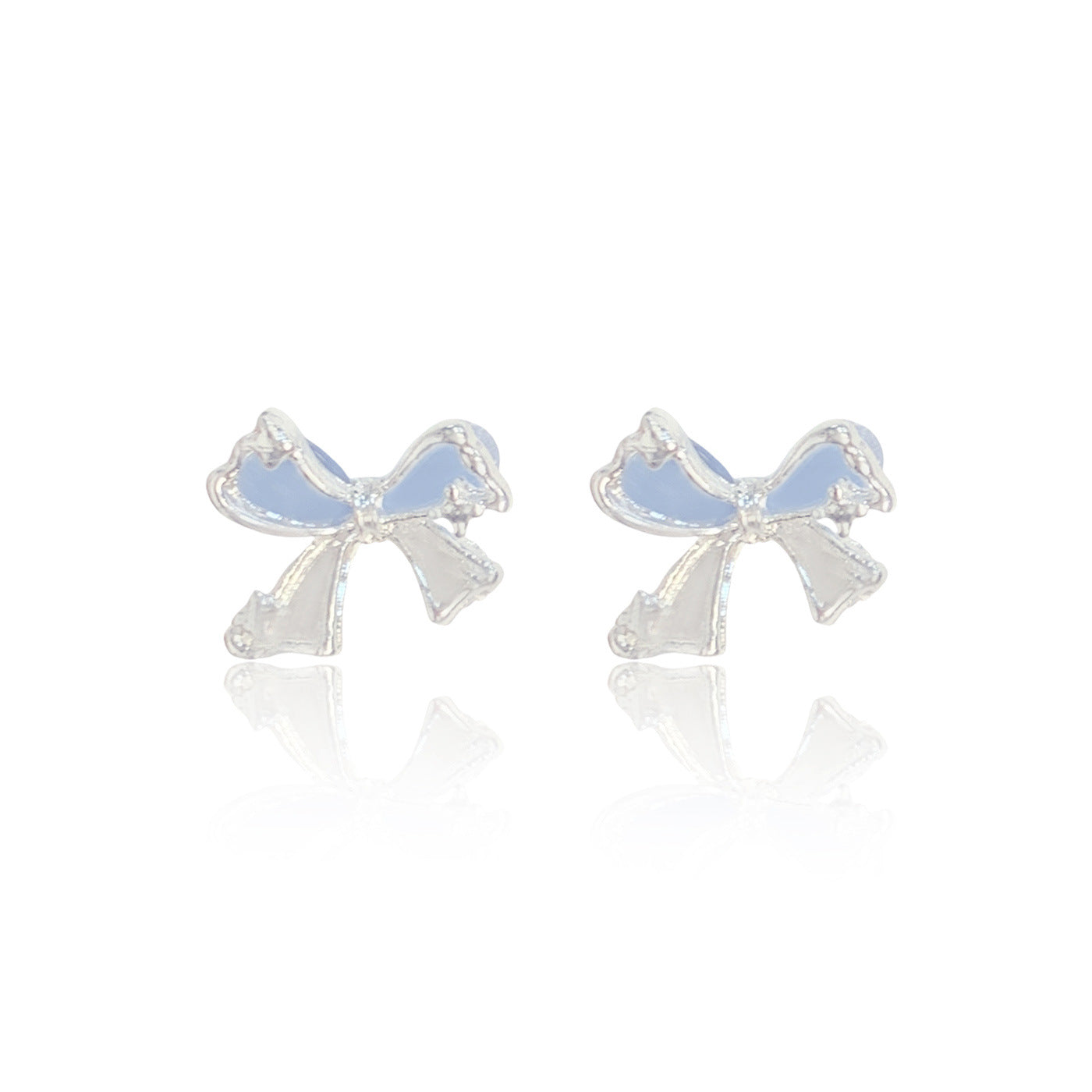 Women's Double Layer Butterfly Style Light Luxury Three-dimensional Stud Earrings