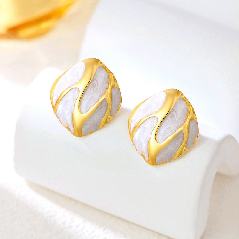 Women's Luxury Geometric High-grade Golden Dripping Fashionable Earrings