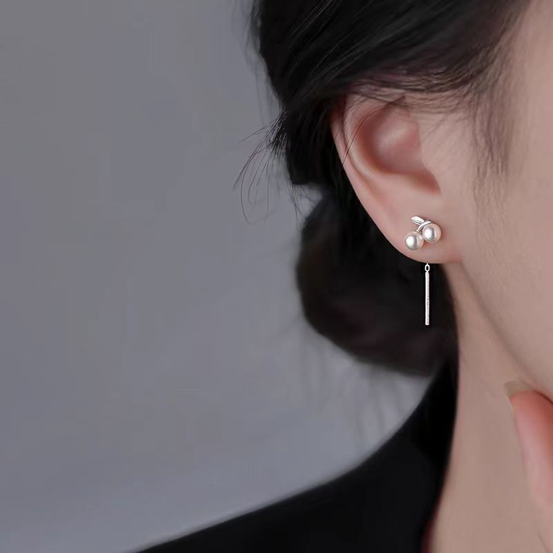 Needle Pearl Cherry Light Luxury Minority Ear Line