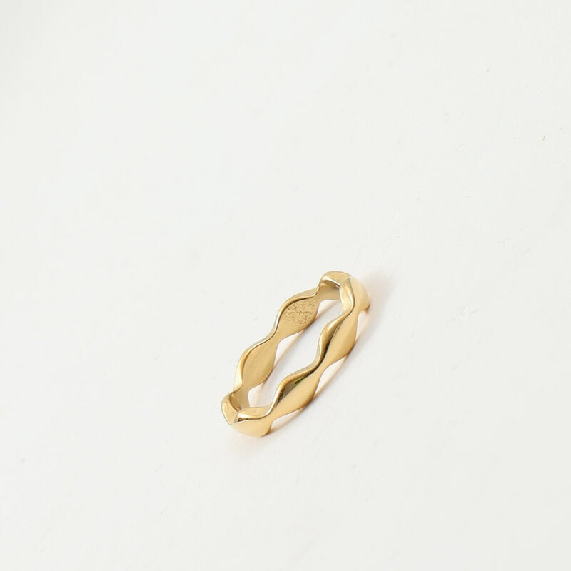 Arc Wave Titanium Steel Gold Plating Bracelet