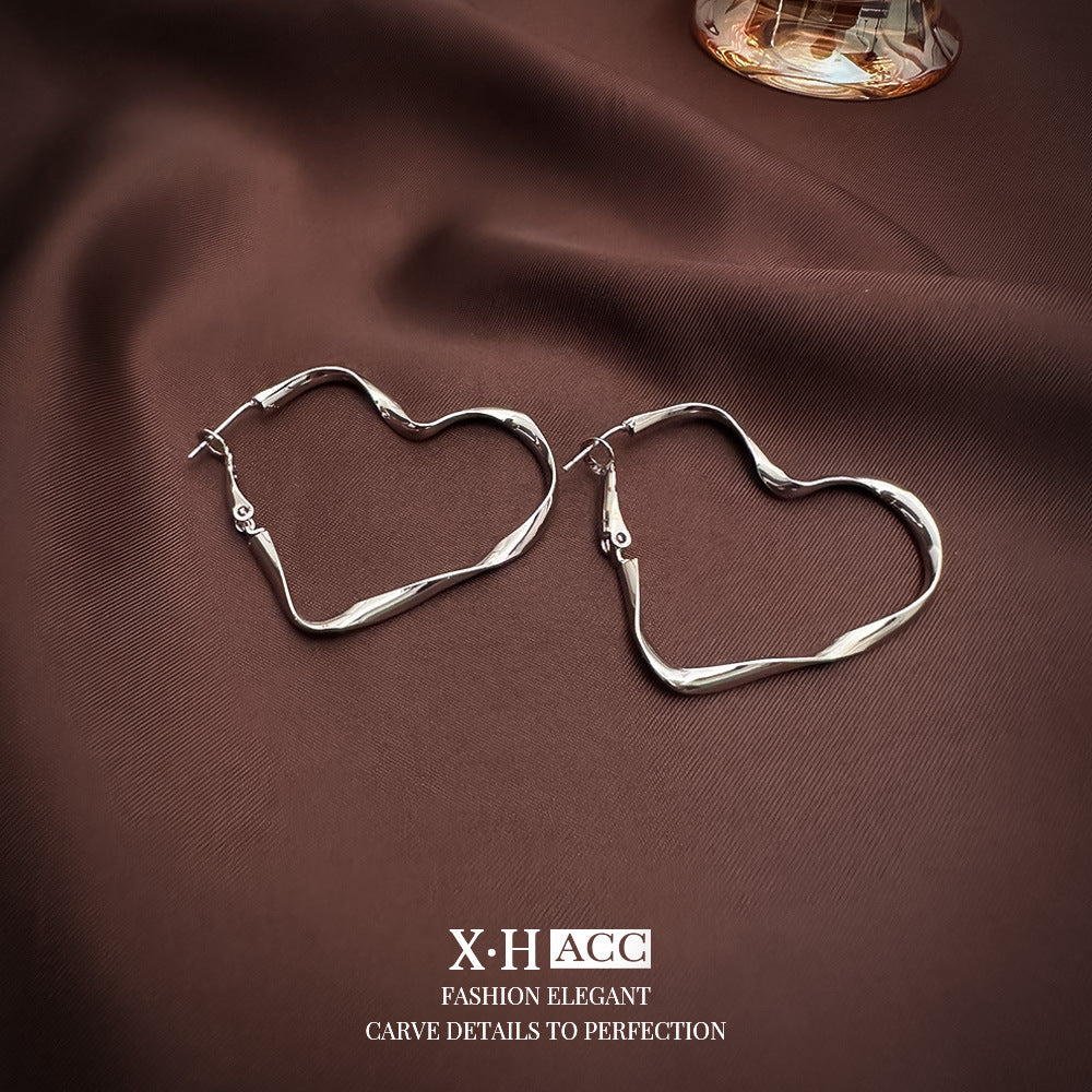 Fashionable Metal Texture Light Luxury Simple Earrings