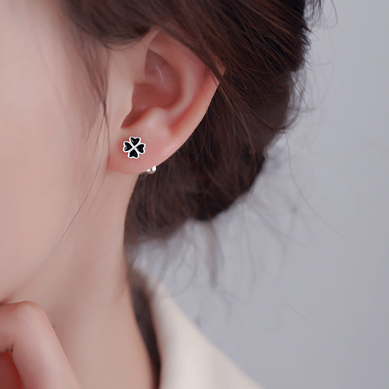 Epoxy Black Clover Screw Ear Hot Style Stud Earrings