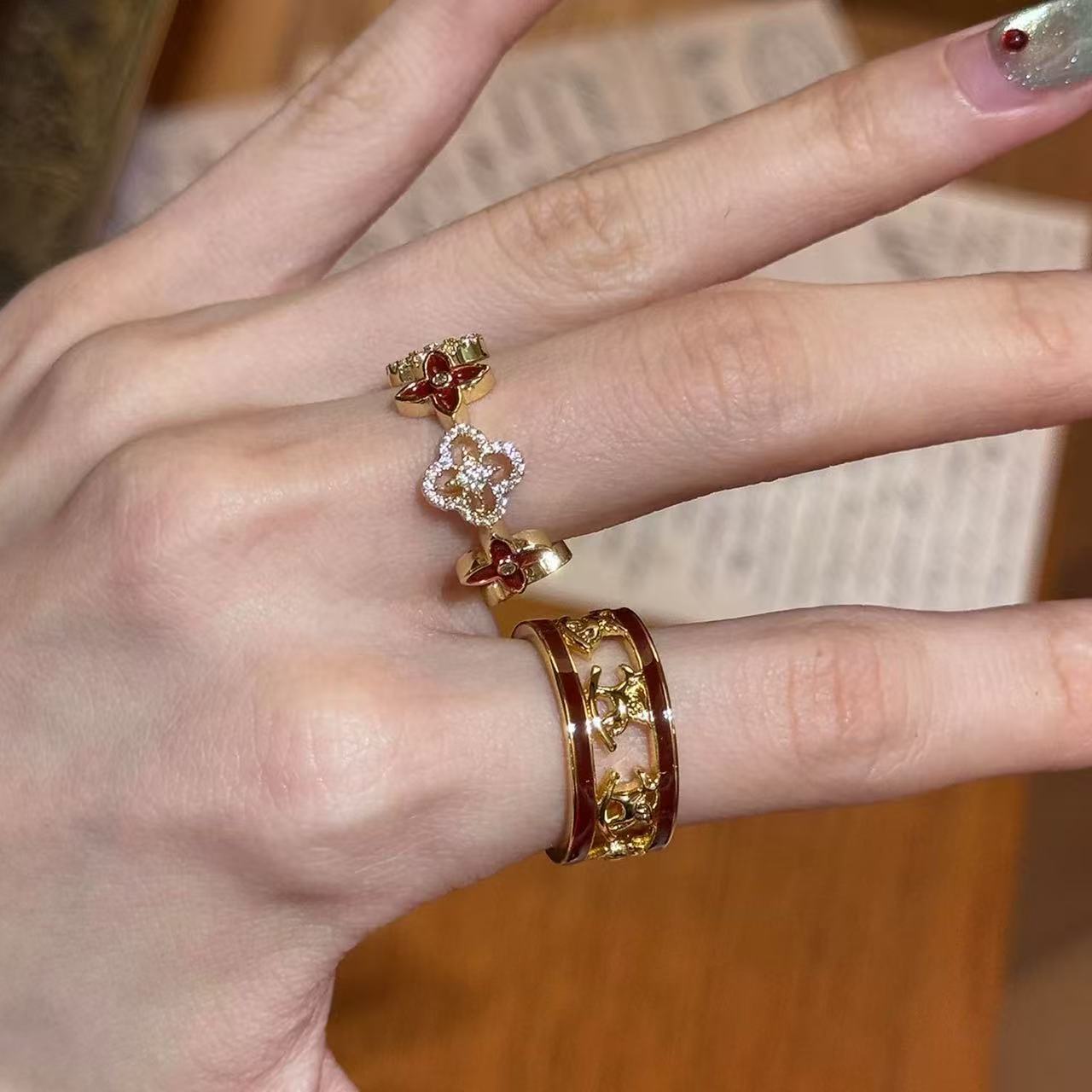 Women's Red Drip Glazed Flower-de-luce Light Luxury High-grade Cross Index Finger Rings