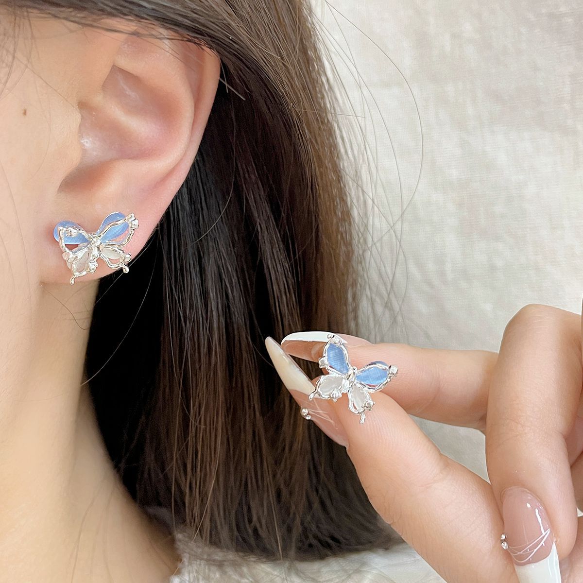 Women's Double Layer Butterfly Style Light Luxury Three-dimensional Stud Earrings