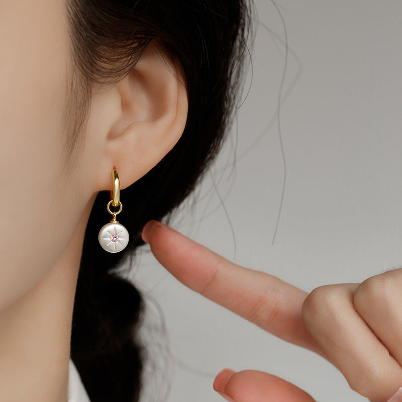 Women's Button Pearl Carved Fashionable Elegant White Rings