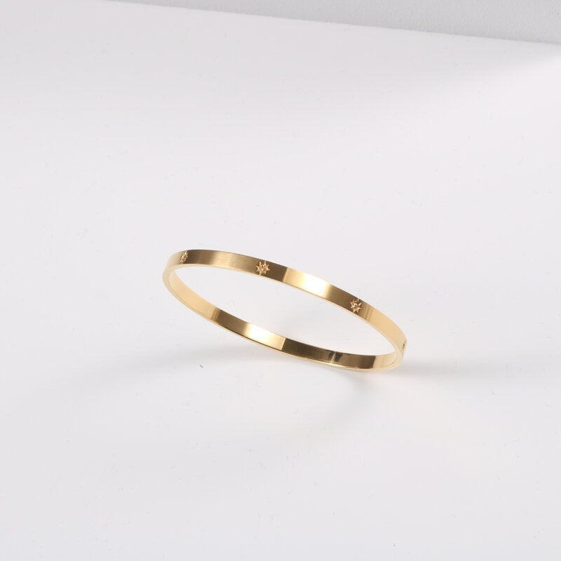 Women's Brushed Inlaid Fine Diamond Gold Personalized Commuter Gift Bracelet