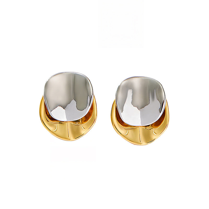 Women's Retro Irregular Metal Wafer Light Luxury Design Sense Fashionable Earrings