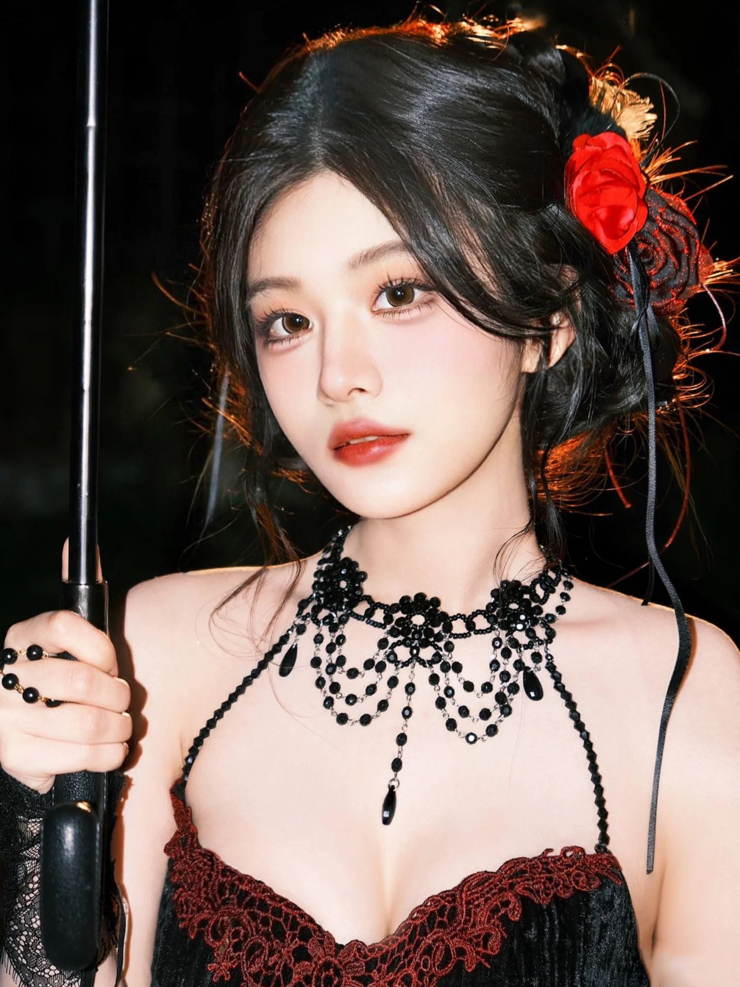 Women's Black Beaded Tassel For Queen Light Necklaces