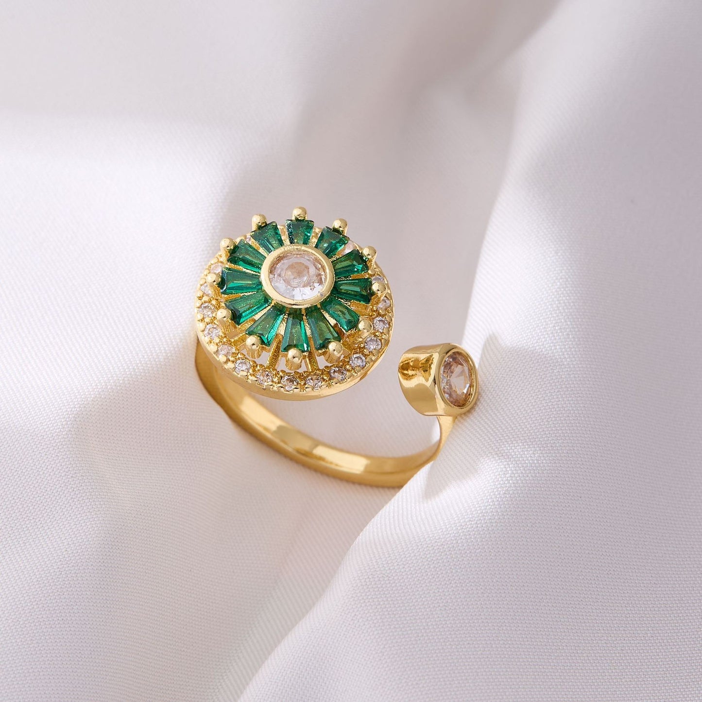 Valentine's Day Gift Flower Zircon Rotatable Ring