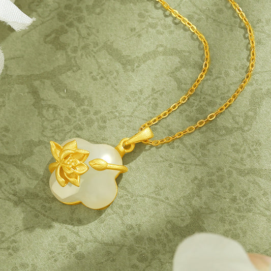 Women's Good Thing Lotus Peace Buckle Simple High-grade Imitation Chalcedony Clavicle Pendants