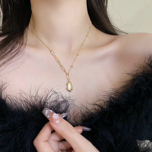 Women's Stitching Oval Light Luxury Elegance Simplicity Necklaces