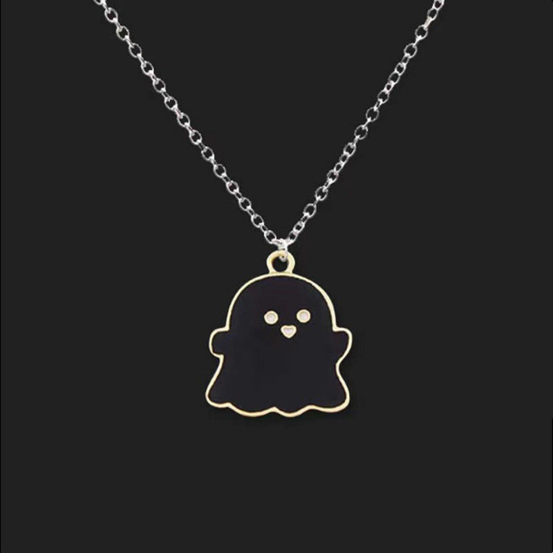 And White Ghost Sweet Cool Creative Necklaces