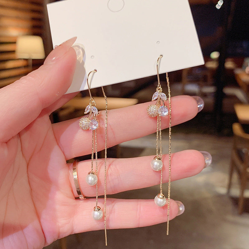 Sweet Cherry Fashionable Elegant High-grade Long Face Slimming Pearl Tassel Earrings