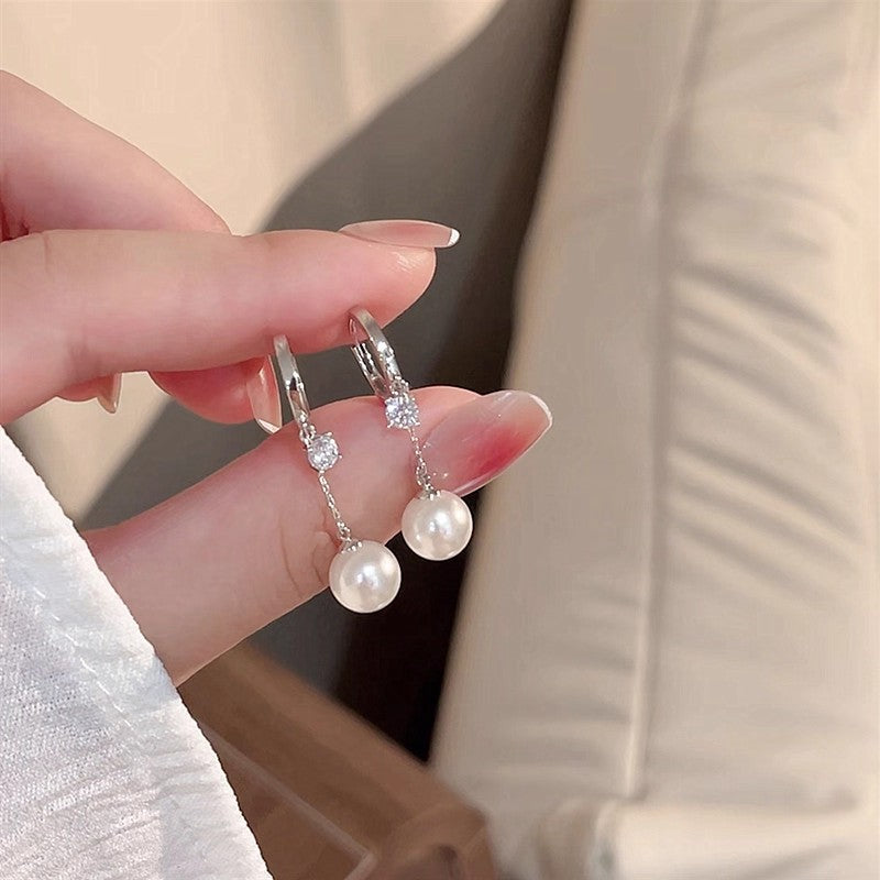 Fashionable Double Layer Hollow Zircon Circle Ear Buckle