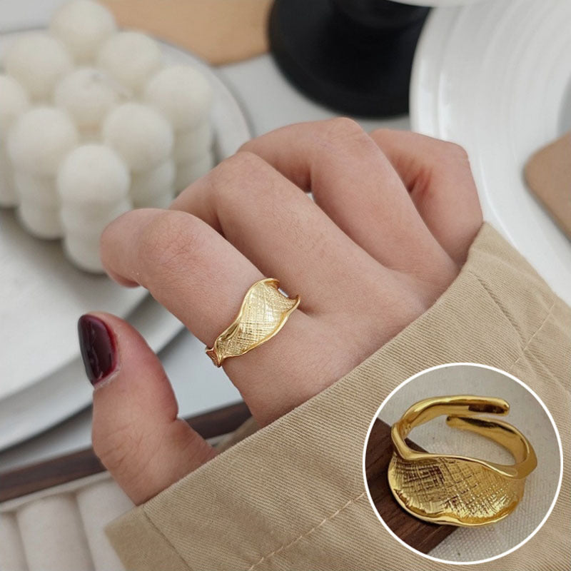 Women's Geometric Fashion Twisted Open-end Personality Hip Rings