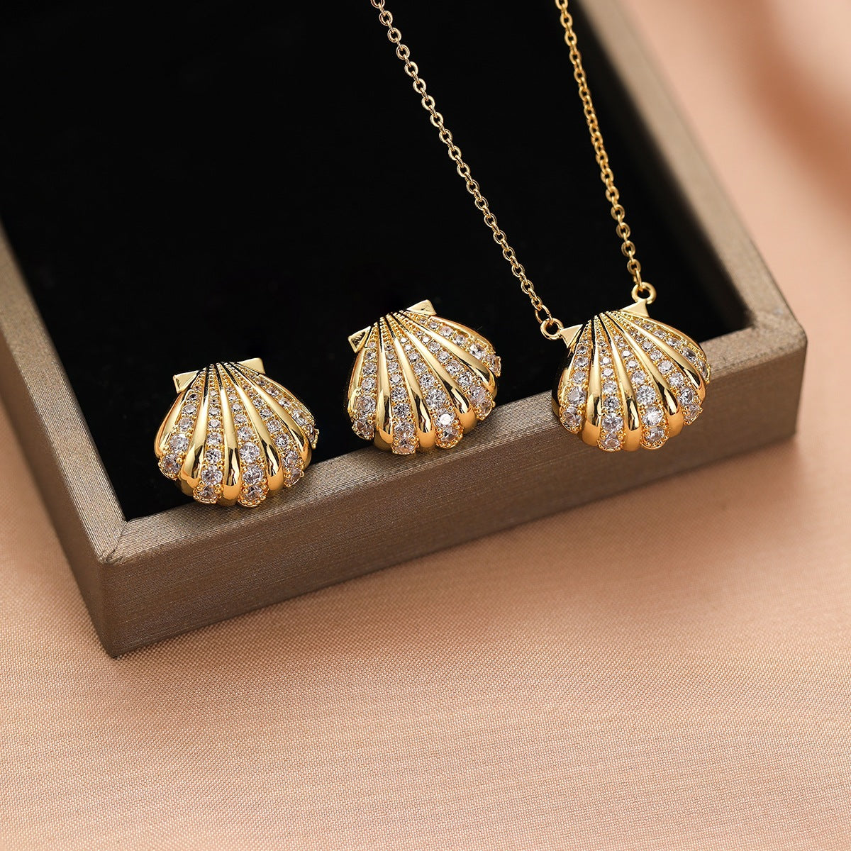 Glamorous Comfortable Two-piece Affordable Luxury Fashion Jewelry Set