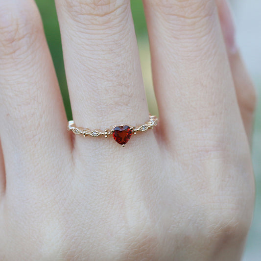 Women's Fashion Gold-plated Heart-shaped Ruby Engagement Diamond Rings