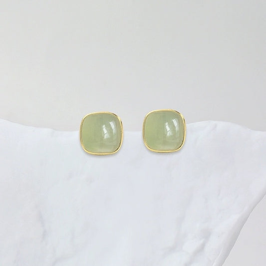Women's Synthetic Jade Ear Sier-plated Ice Umbilicaria Stud Earrings