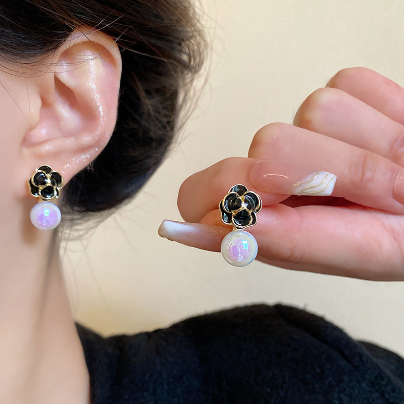 Women's Sier Needle Fresh Flower For Light Luxury Minority High-grade Pearl Stud Earrings