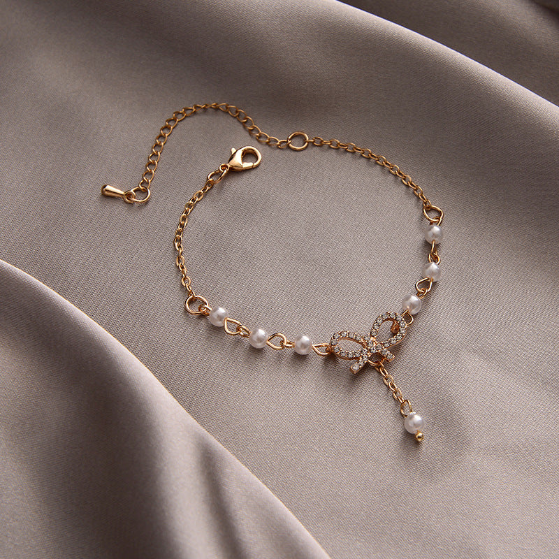 Vintage Pearl Female Style Design Simple Cold Bracelet