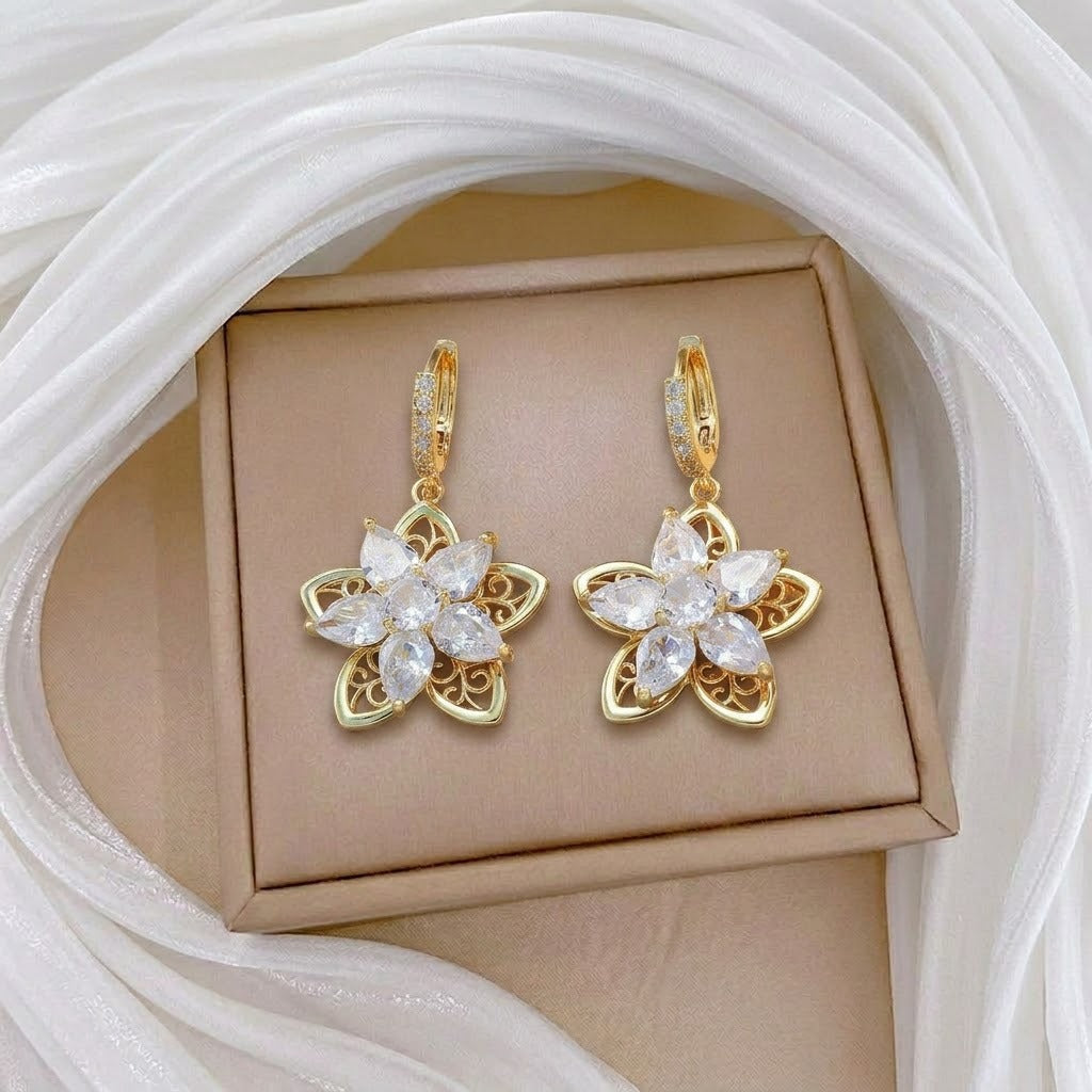 Design Rotating Bauhinia Zircon Flower Gas Clavicle Chain Necklace