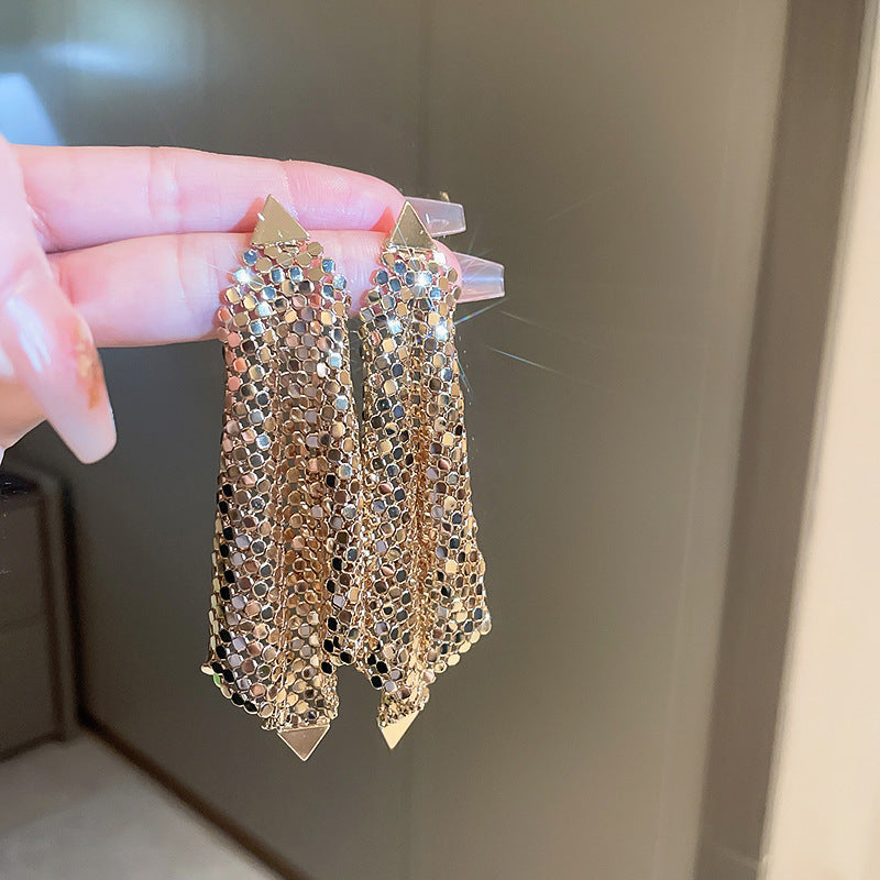 U-shaped Cluster Sequins Long Fringe Heavy Metal Earrings