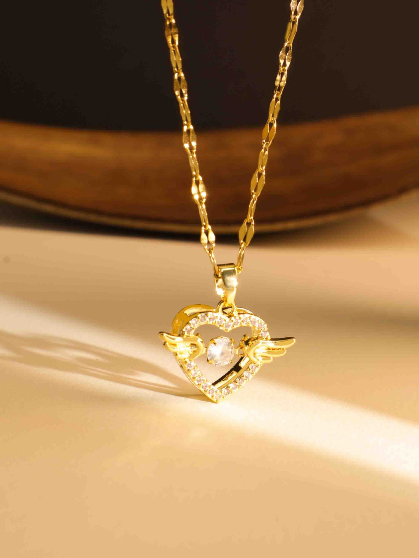 Female Summer Smart Heart Fashion High Sense Titanium Necklaces