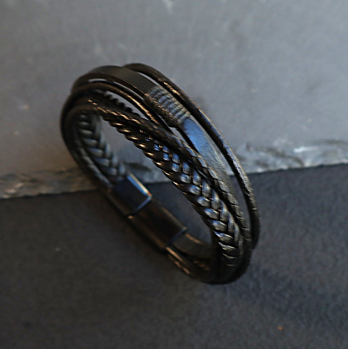 Men's Magnetic Buckle Leather Lucky Tree Hand-woven Bracelet