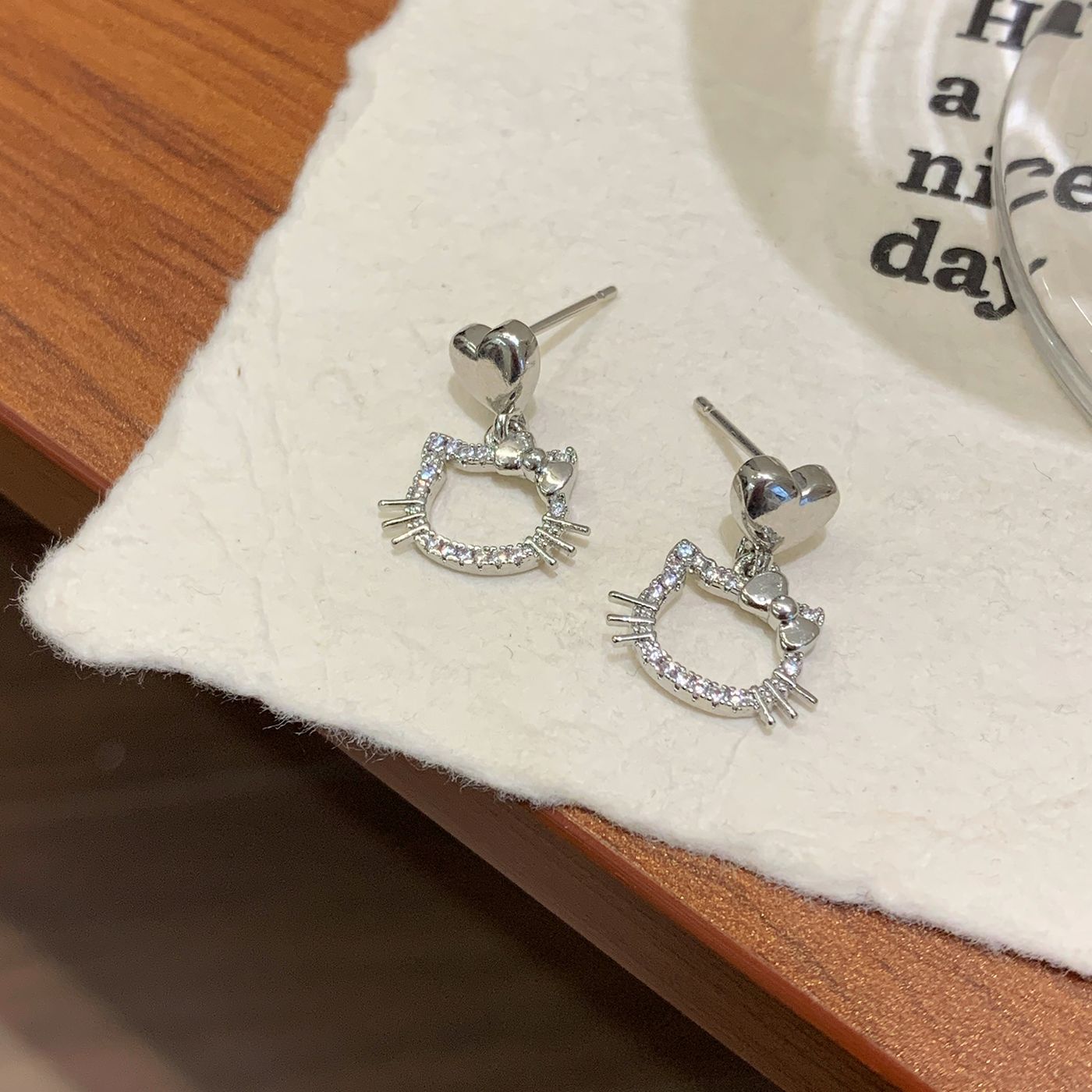 Women's Style Light Luxury Copper Micro Inlaid Zircon Earrings