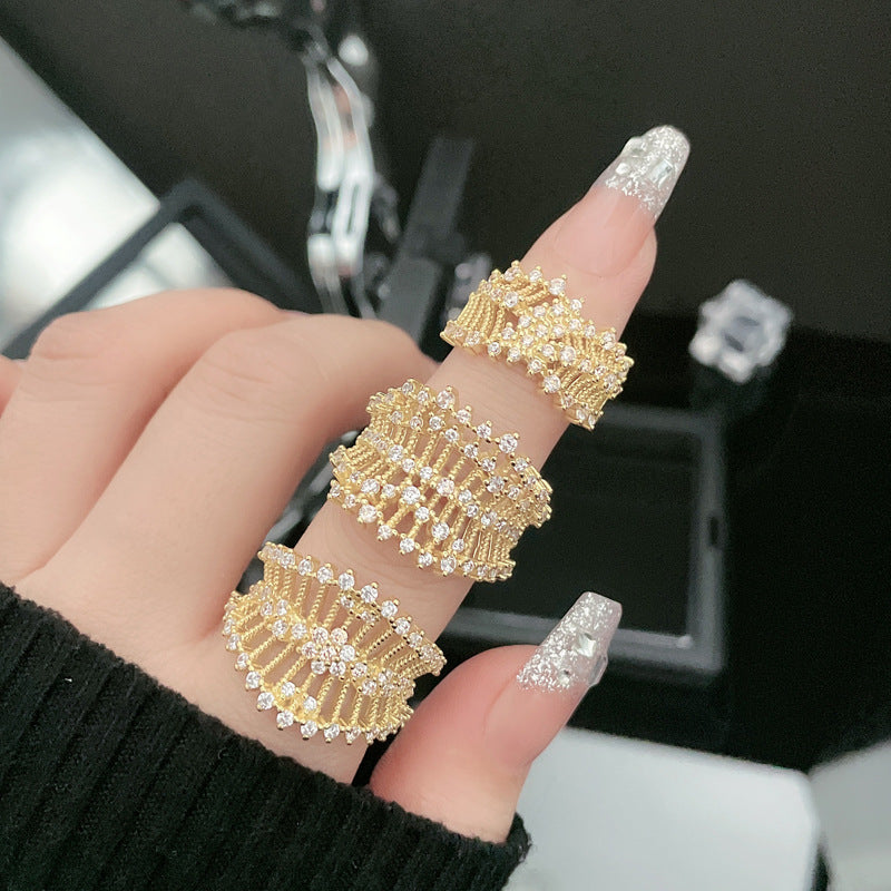 Style Baroque High-grade Female Temperament Lace Rings